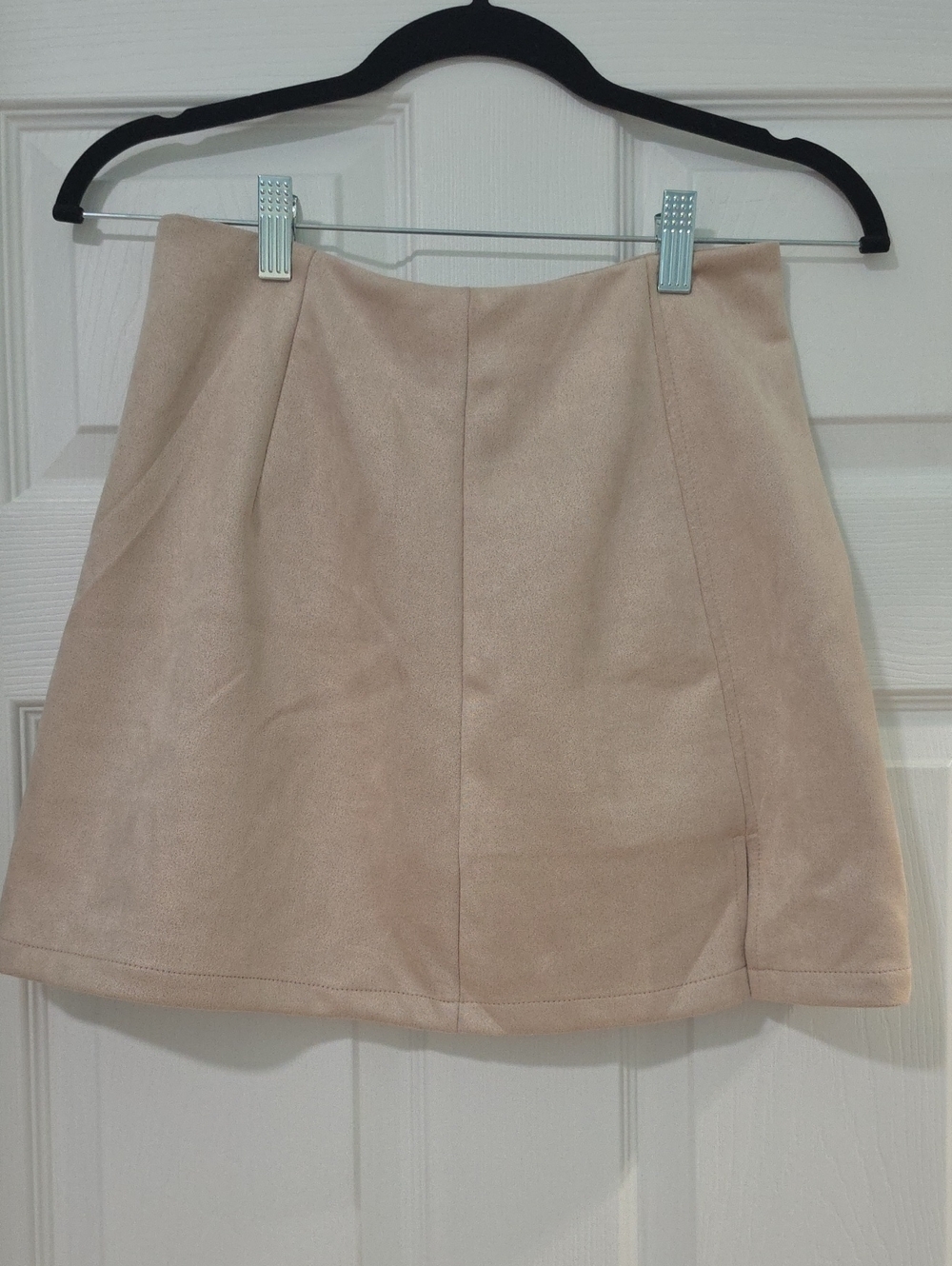 Cupshe Cream Suede-Look Mini Skirt